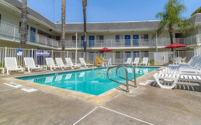Motel 6 El Cajon, CA - San Diego