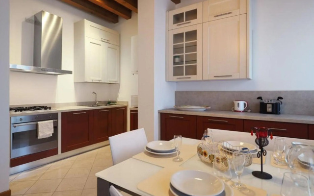 Venice Halldis Apartments