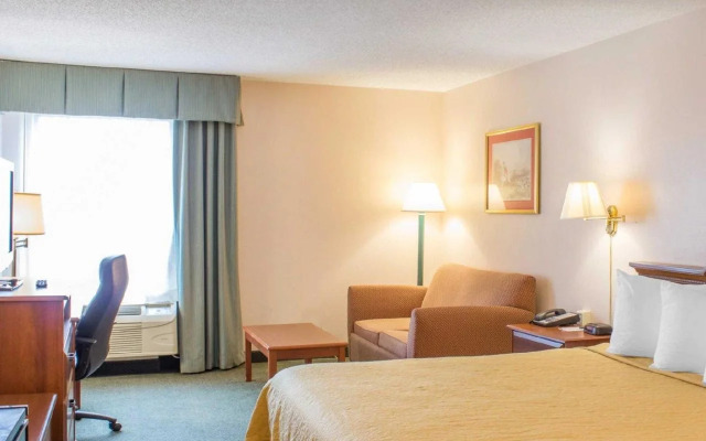 Econo Lodge Raleigh near Walnut Creek Amphitheatre