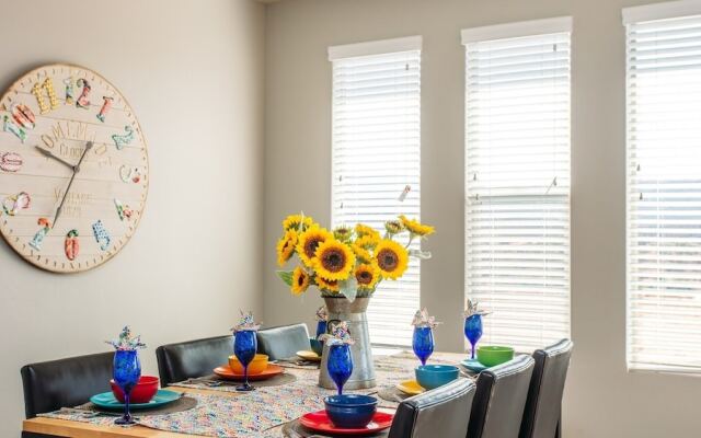 Sunshine Serendipity 4 Bedroom Apts by RedAwning