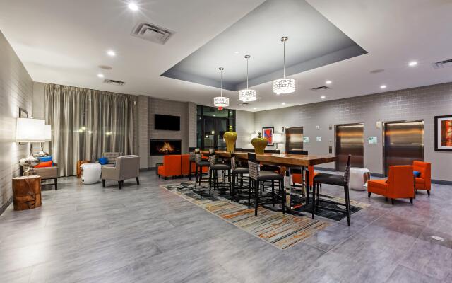 Holiday Inn Houston NE - Bush Airport Area by IHG