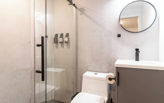 Thena Hotel - Spacious 1 BDRM