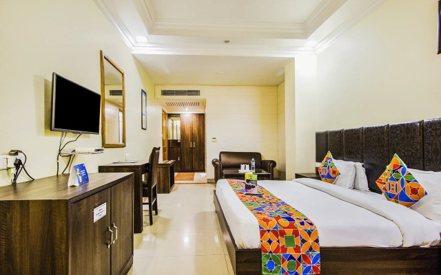FabHotel Aay Kay Model Town