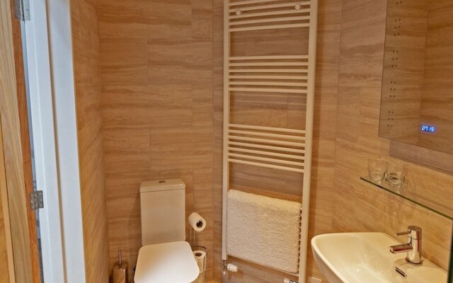 Leha Vean Bed and Breakfast