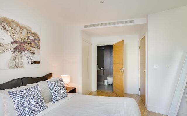 St. Georges Wharf Serviced Apartments by TheSqua.re