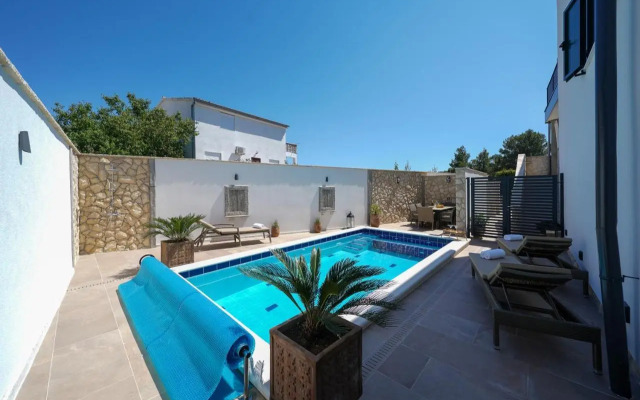 Apartment Pridraga 4