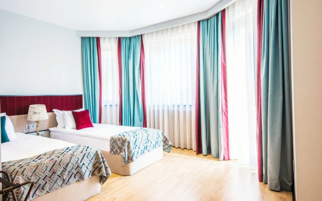 Hazz Boutique Hotel