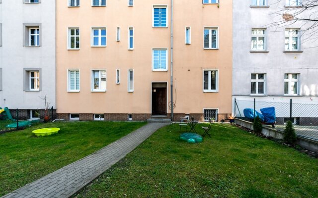 Studio Kasprowicz Park Poznan by Renters
