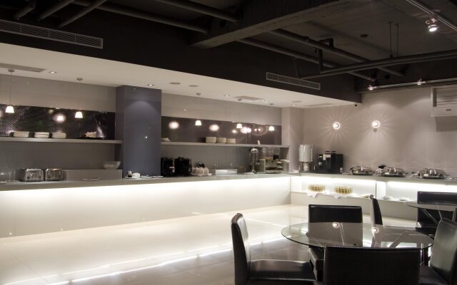 The Riverside Hotel Esthetics