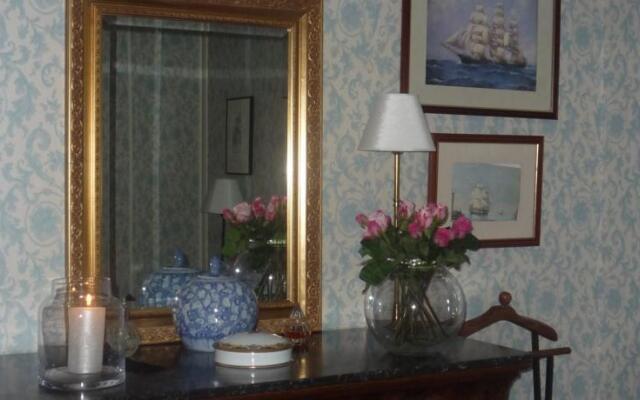 Bed And Breakfast Tour Eiffel 3
