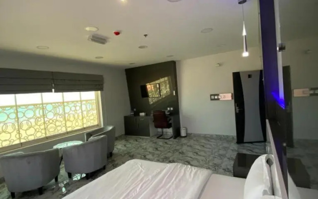 Marina Suhar Hotel