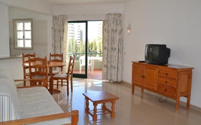 Algamar Apartments By Garvetur