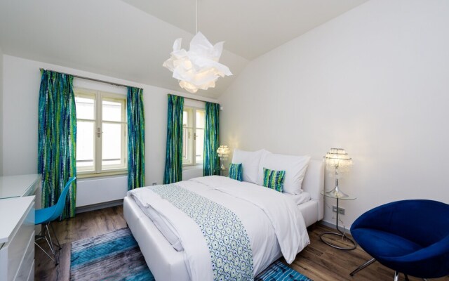 EMPIRENT Mucha Apartments