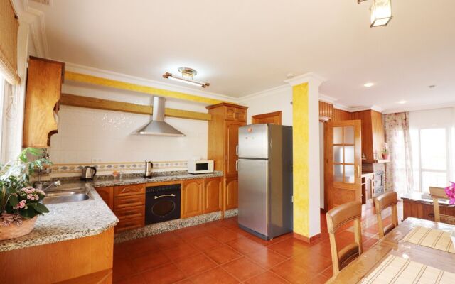 1057 Villa Maite
