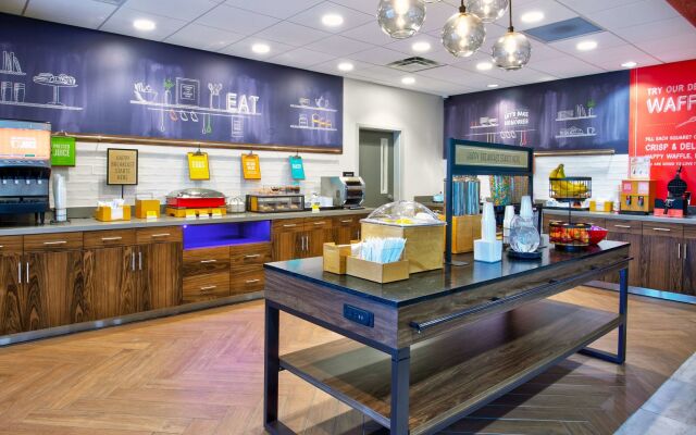 Hampton Inn By Hilton Paris