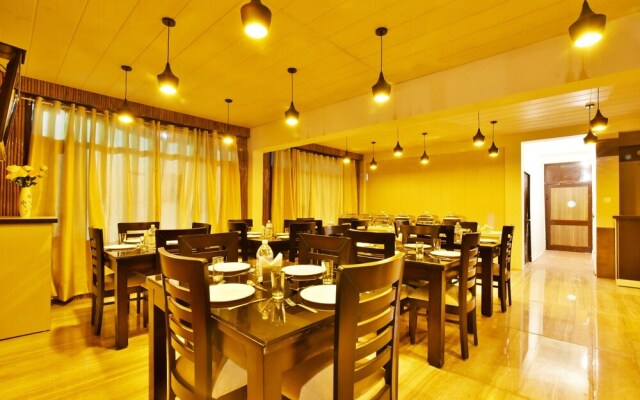 Kapoor Resort