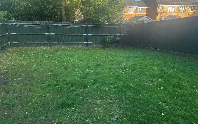 Coventry - 3 Beds - Pet Friendly - Free Parking
