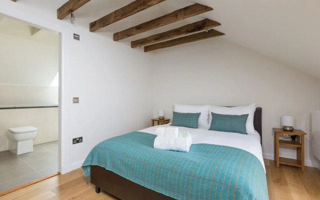 JOIVY Trendy 1-bedroom Main Door House in New Town
