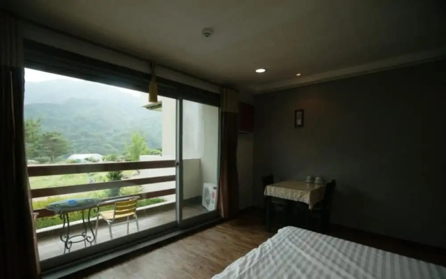 Yangyang Denver House Pension