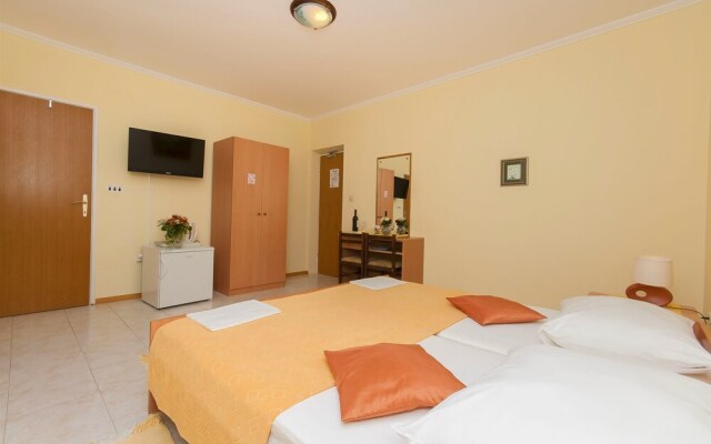 Rooms Vlahovic
