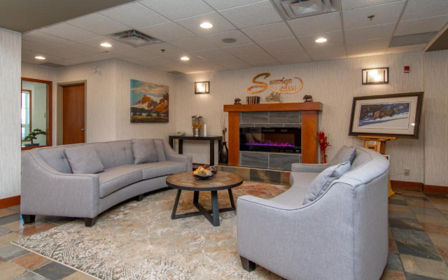 Service Plus Inns and Suites Calgary