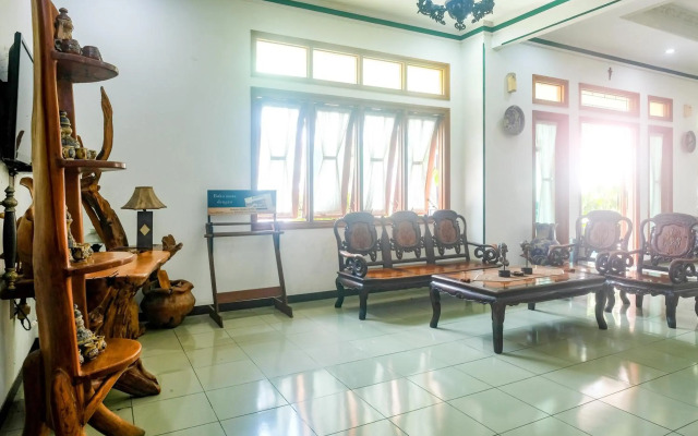 RedDoorz near XT Square Yogyakarta