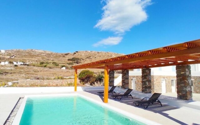 Island Dreaming Opal 2 Bd w shared pool