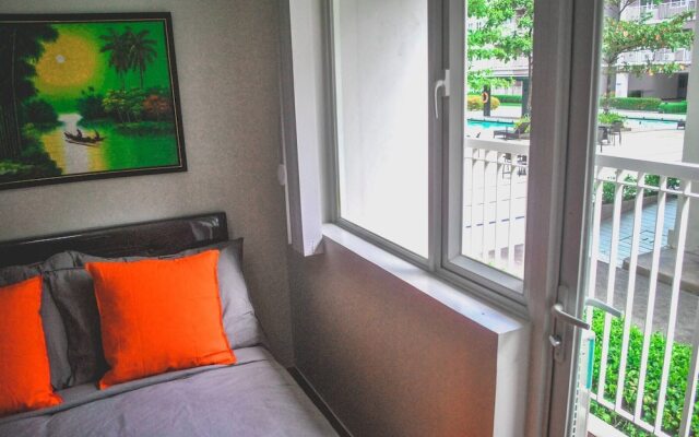 Room in Condo - Butler's Bnb A Trees Residences Qc Phil