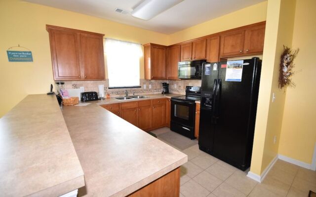 1715 Willow Bend