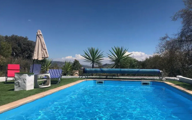 3 Bed Lodge - Sleeps 6 - Pool - Terrace - Parking