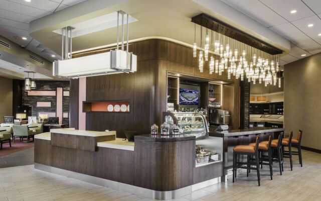 Hyatt Place Cleveland / Westlake / Crocker Park