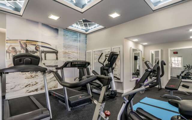 Clarion Pointe Tampa-Brandon Near Fairgrounds and Casino