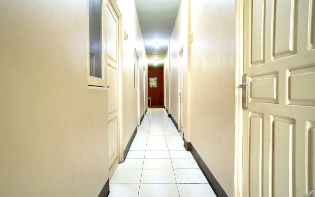 OYO 92609 Guest House Malay Singkawang