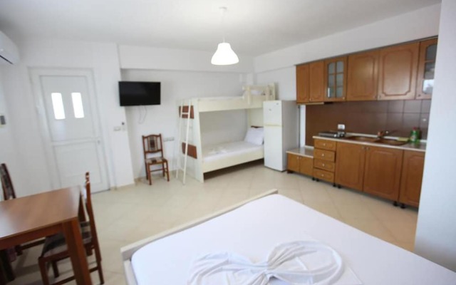 Vila Riza Veliu