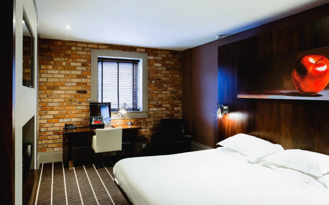 mour Hotel