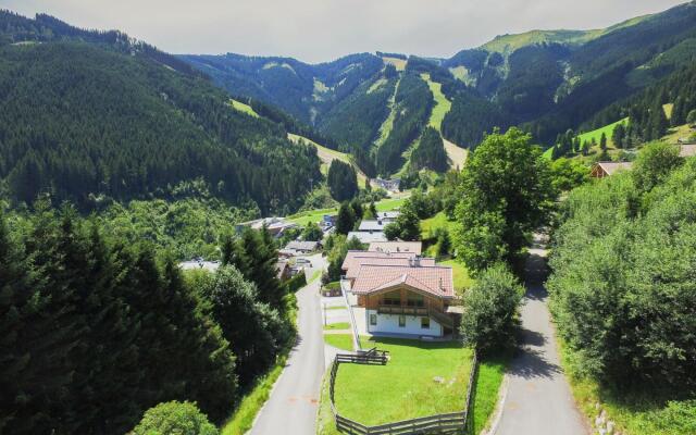 Seventeen Schmittental Near ski Lift