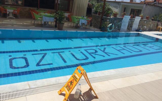 Ozturk Hotel