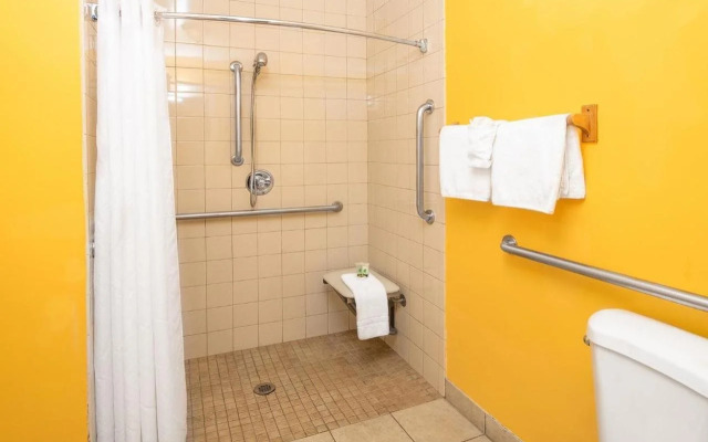 Rodeway Inn Fallbrook Downtown