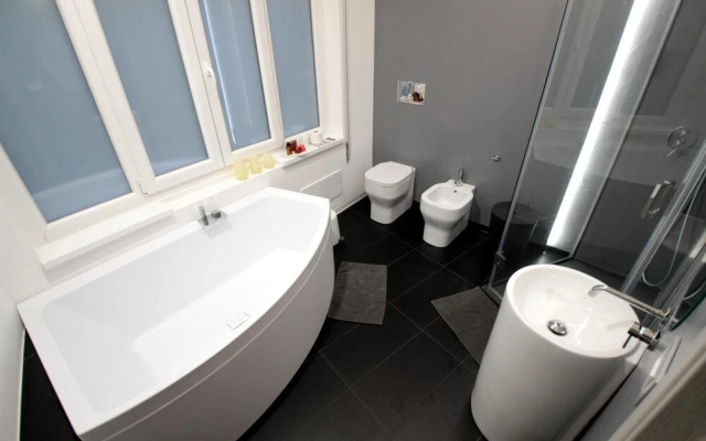Iperbole Suite