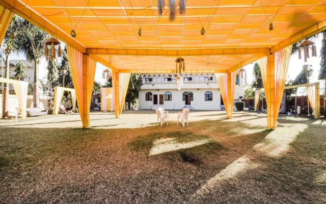 OYO 27015 Gorbandh Vatika