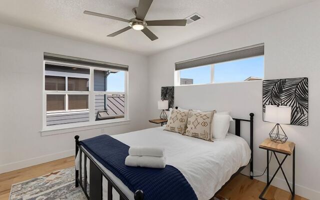 Gorgeous Townhome Steps From the Brewery District!