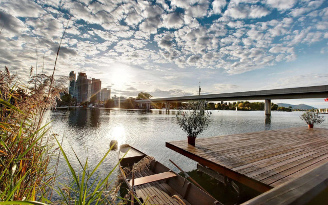 Strandhotel Alte Donau