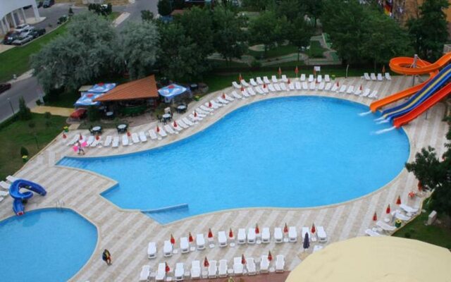 Hotel Iskar & Aquapark - Premium All Inclusive