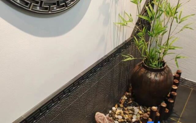 One Sleep One She B&B