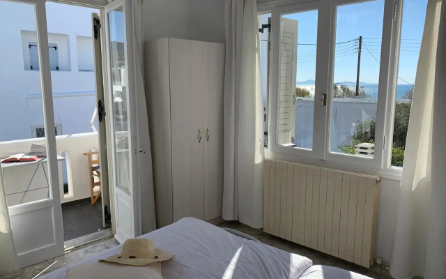 studio apartment Violetta at Livadia beach