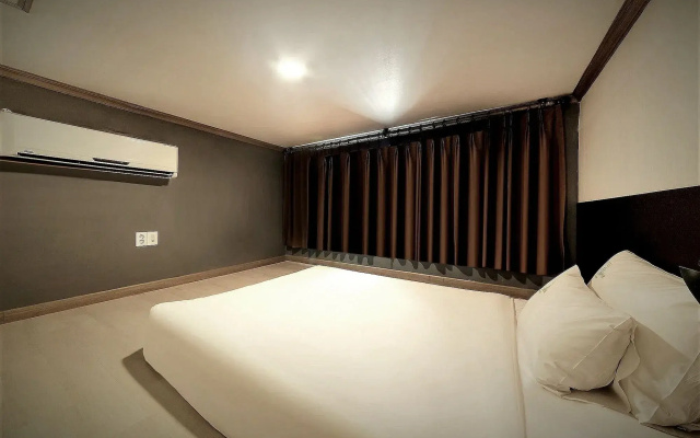 Hotel Hue Loft