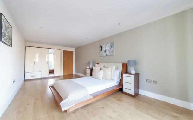 Modern 1 bed flat in Greenwich