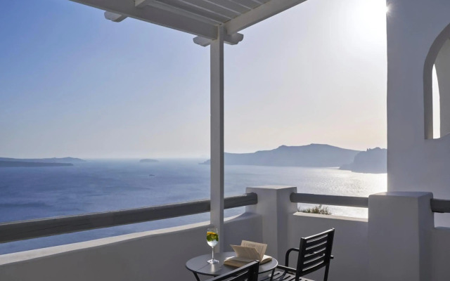 Mr and Mrs White Oia – Santorini