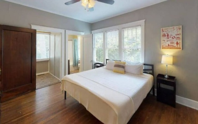 Large Group Downtown Rental - Westend