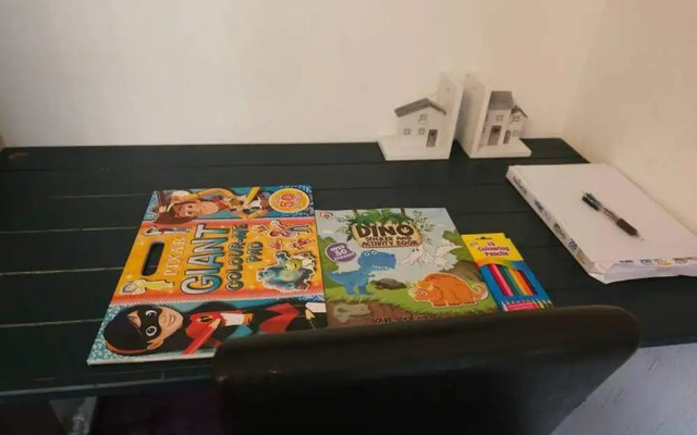 Pet Friendly - 2 Bedrooms - 4 Guests - Parking